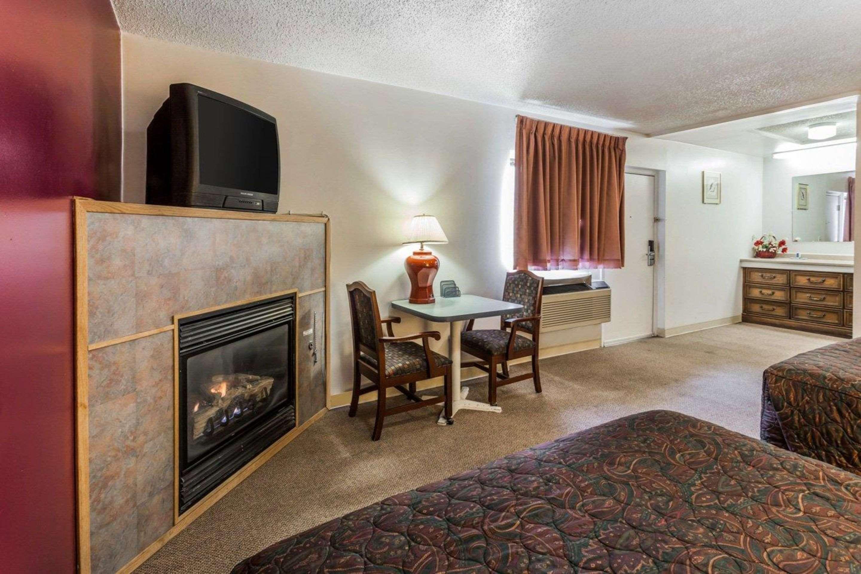 Rodeway Inn & Suites Omak - Okanogan Dış mekan fotoğraf